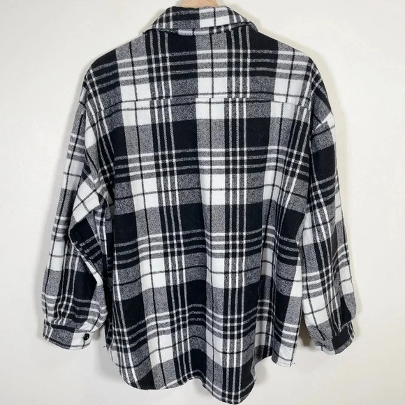 OAK + FORT |  PLAID SHACKET - Picture 14 of 14